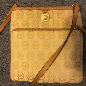 Michael Kors Cross Bag